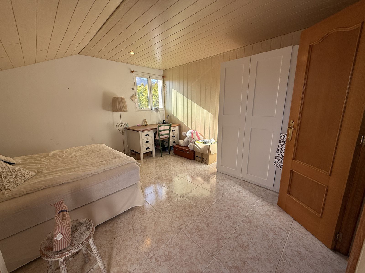 Te koop Finca - Cortijo Costa Del Sol Alhaurín De La Torre € 595.000,-