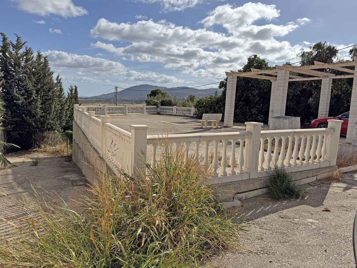 Te koop Finca - Cortijo Costa Del Sol Alhaurín De La Torre € 595.000,-