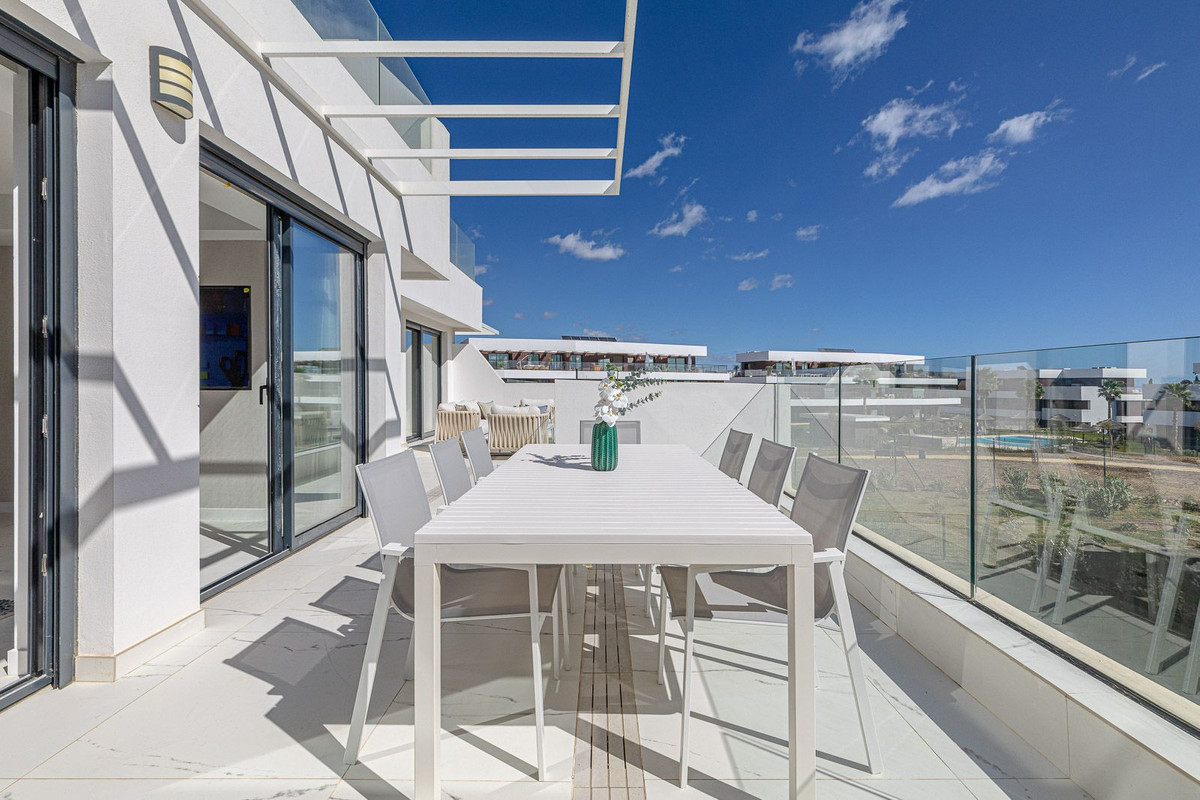 Te koop Middle Floor Apartment Costa Del Sol Casares Playa € 510.000,-