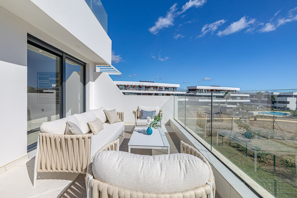 Te koop Middle Floor Apartment Costa Del Sol Casares Playa € 510.000,-