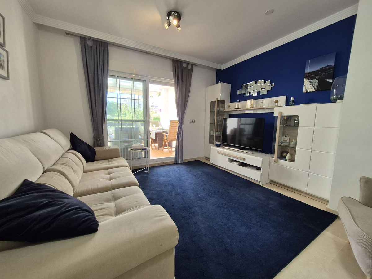 Te koop Middle Floor Apartment Costa Del Sol San Luis De Sabinillas € 299.000,-