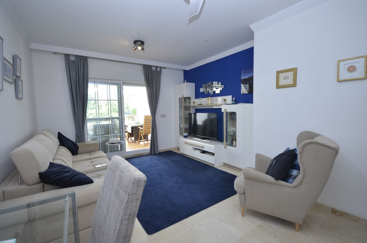 Te koop Middle Floor Apartment Costa Del Sol San Luis De Sabinillas € 299.000,-