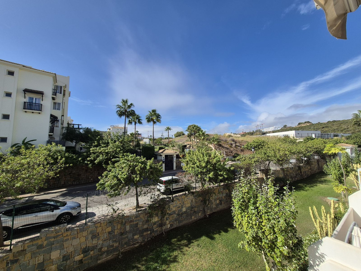 Te koop Middle Floor Apartment Costa Del Sol San Luis De Sabinillas € 299.000,-