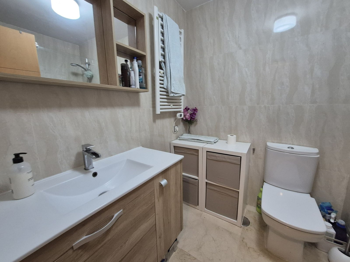 Te koop Middle Floor Apartment Costa Del Sol San Luis De Sabinillas € 299.000,-