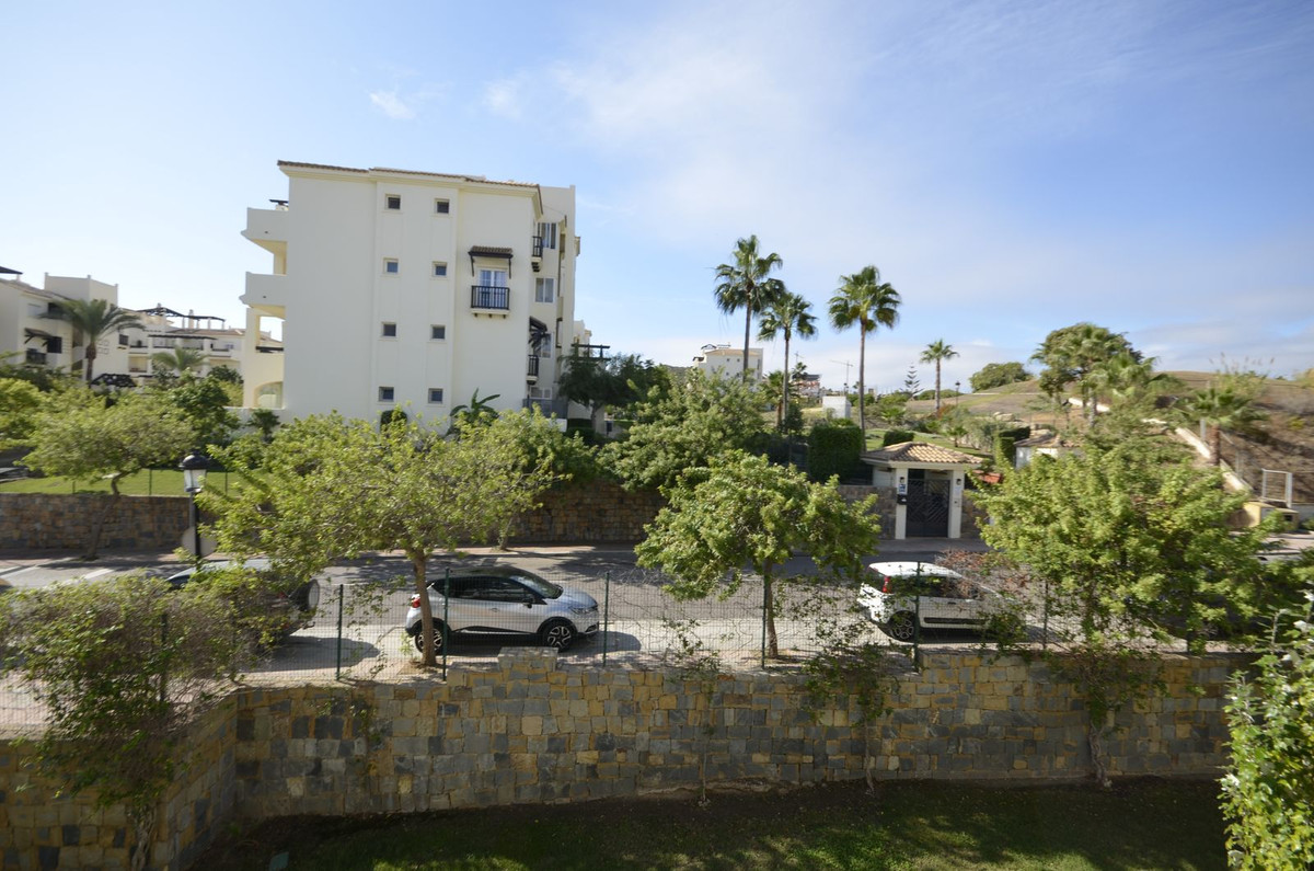 Te koop Middle Floor Apartment Costa Del Sol San Luis De Sabinillas € 299.000,-