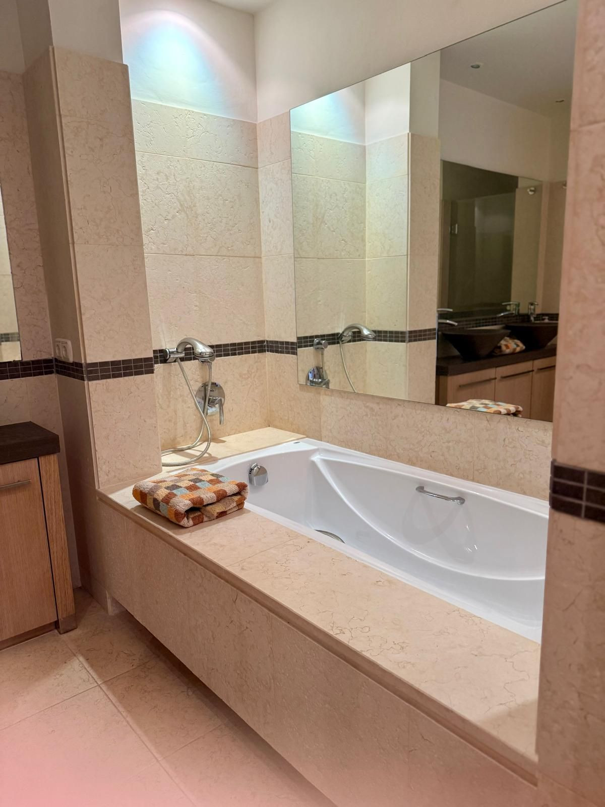 Te koop Middle Floor Apartment Costa Del Sol Marbella € 775.000,-