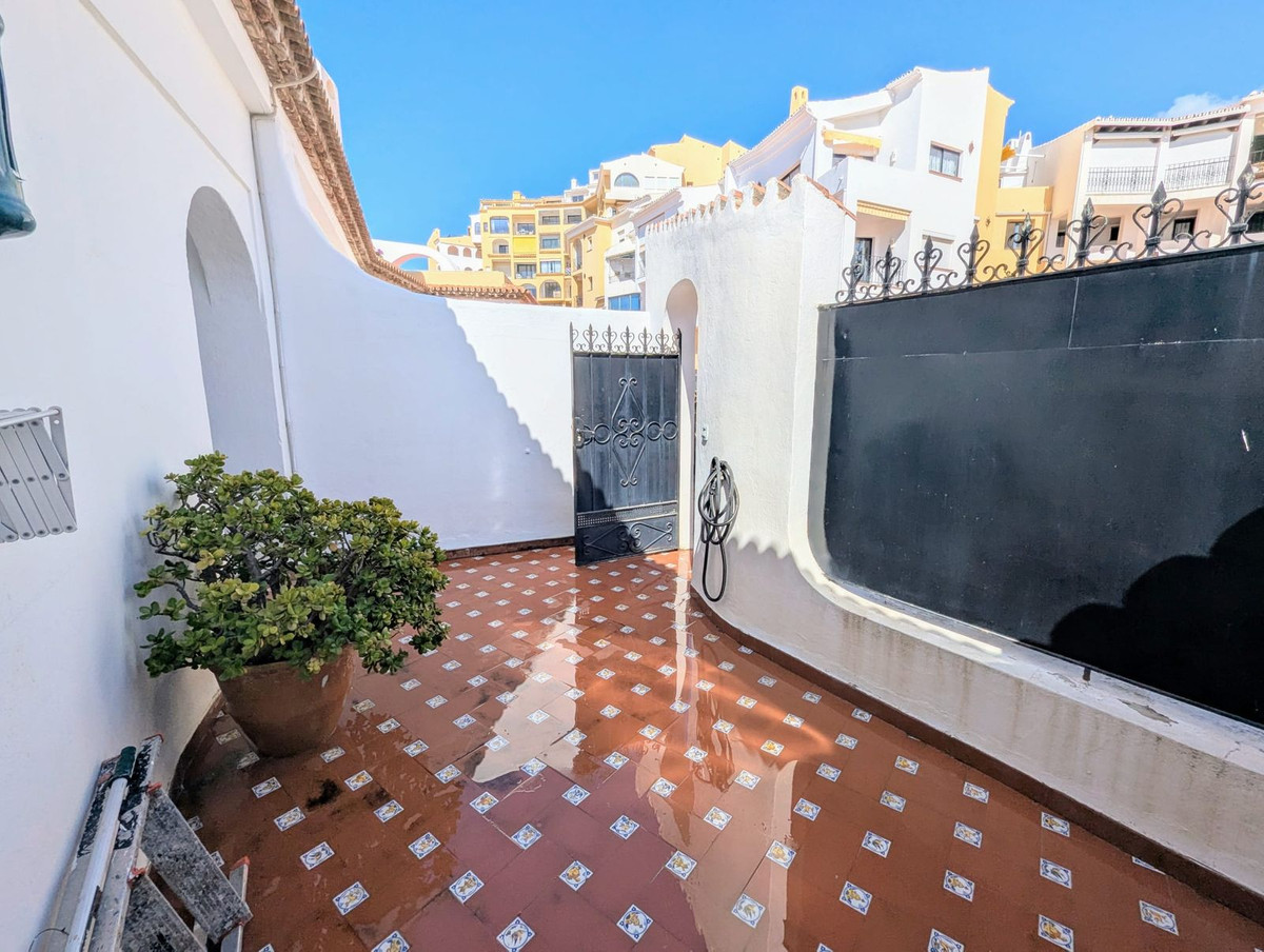 Te koop Middle Floor Apartment Costa Del Sol Puerto De Cabopino € 625.000,-