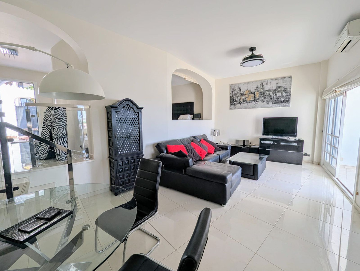 Te koop Middle Floor Apartment Costa Del Sol Puerto De Cabopino € 625.000,-