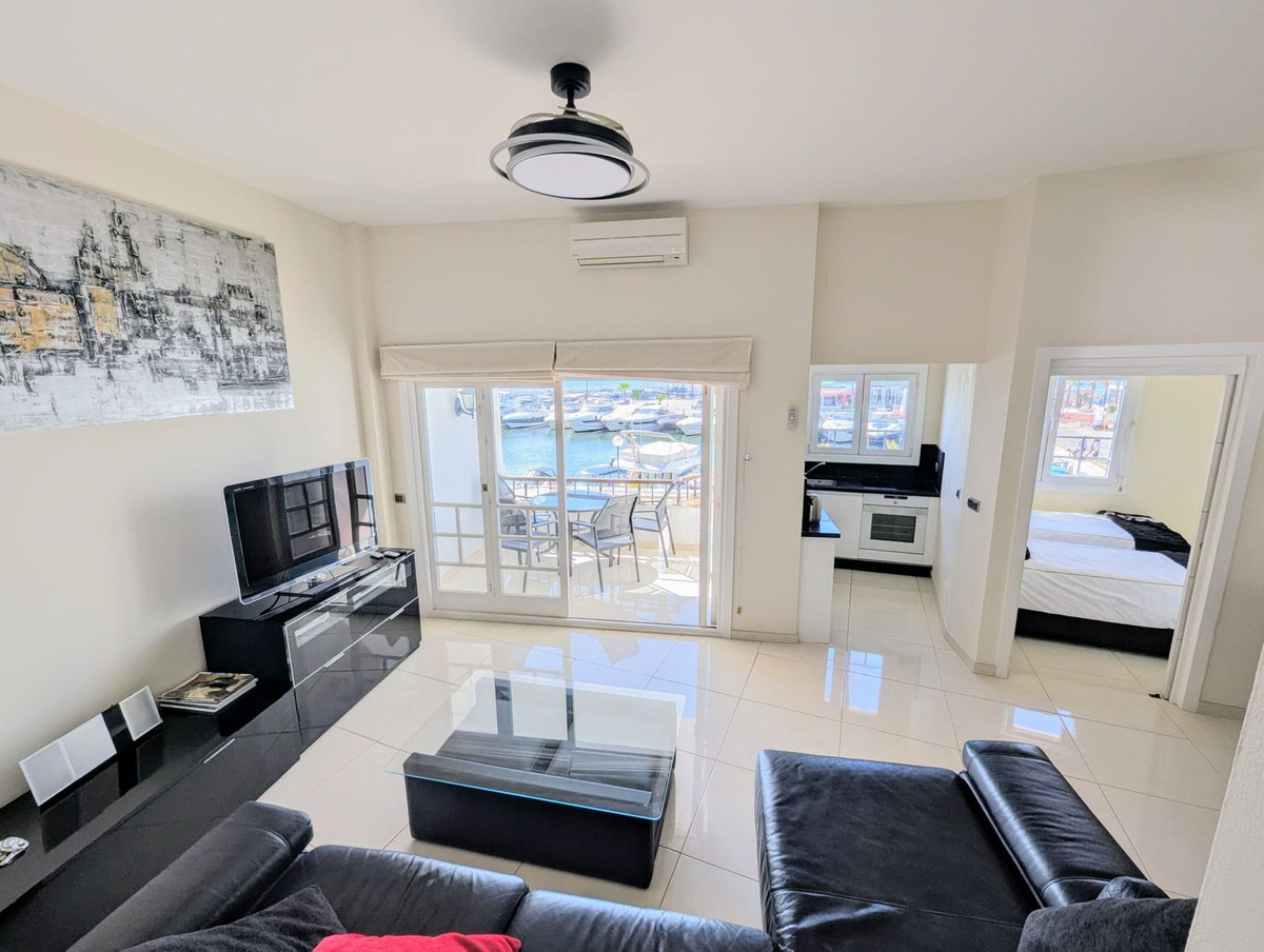 Te koop Middle Floor Apartment Costa Del Sol Puerto De Cabopino € 625.000,-