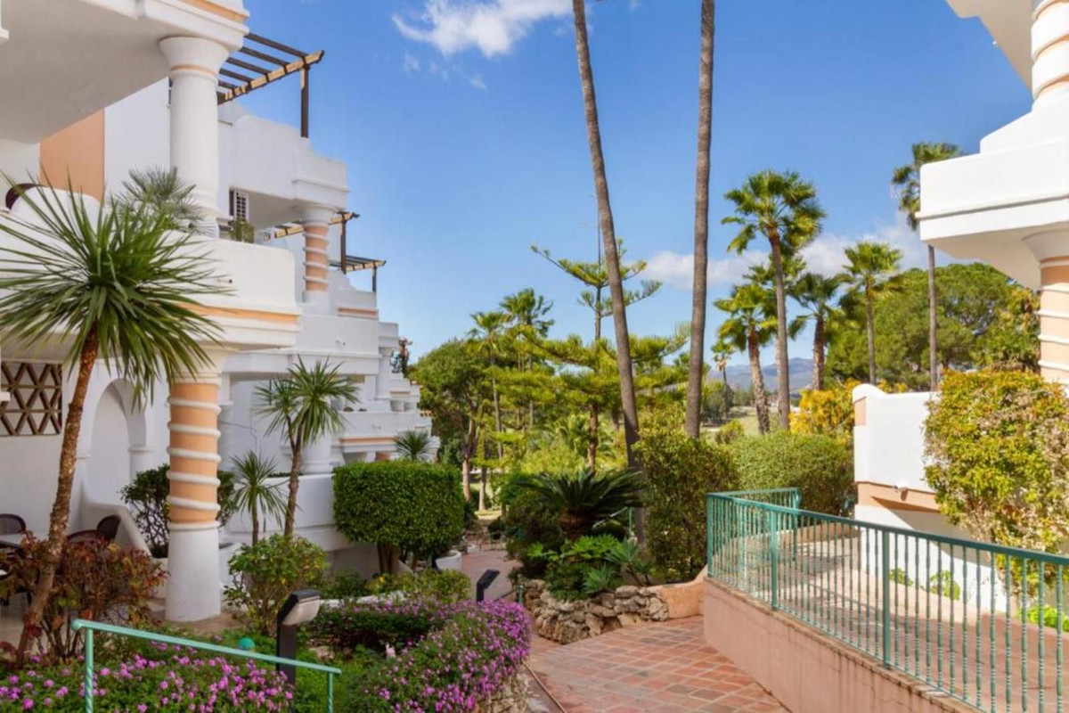 Te koop Middle Floor Apartment Costa Del Sol Mijas Golf € 198.000,-