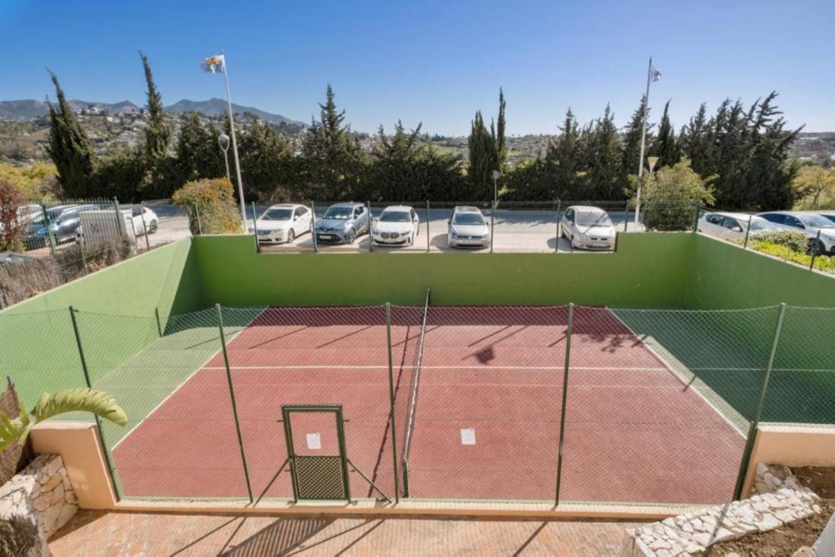 Te koop Middle Floor Apartment Costa Del Sol Mijas Golf € 198.000,-