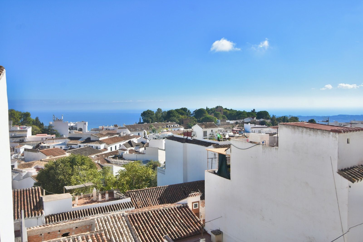 Te koop Half vrijstaand huis Costa Del Sol Mijas € 265.000,-