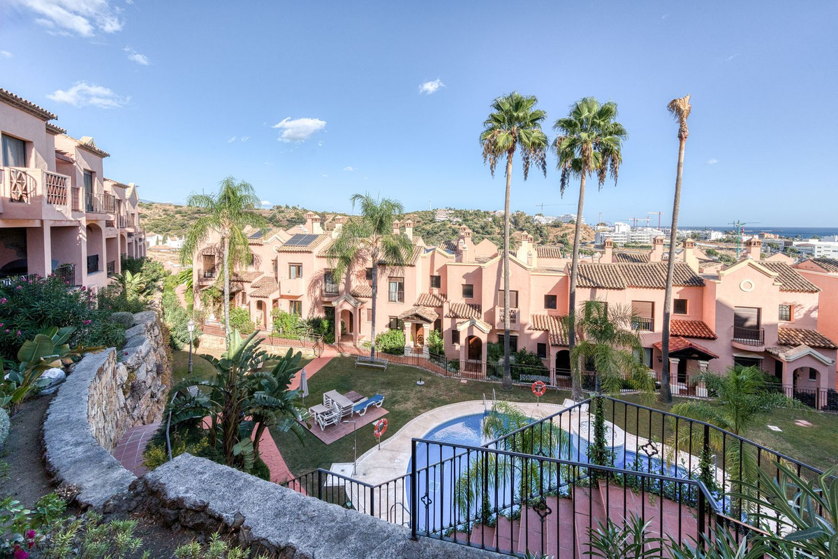 Te koop Herenhuis Costa Del Sol Estepona € 479.000,-