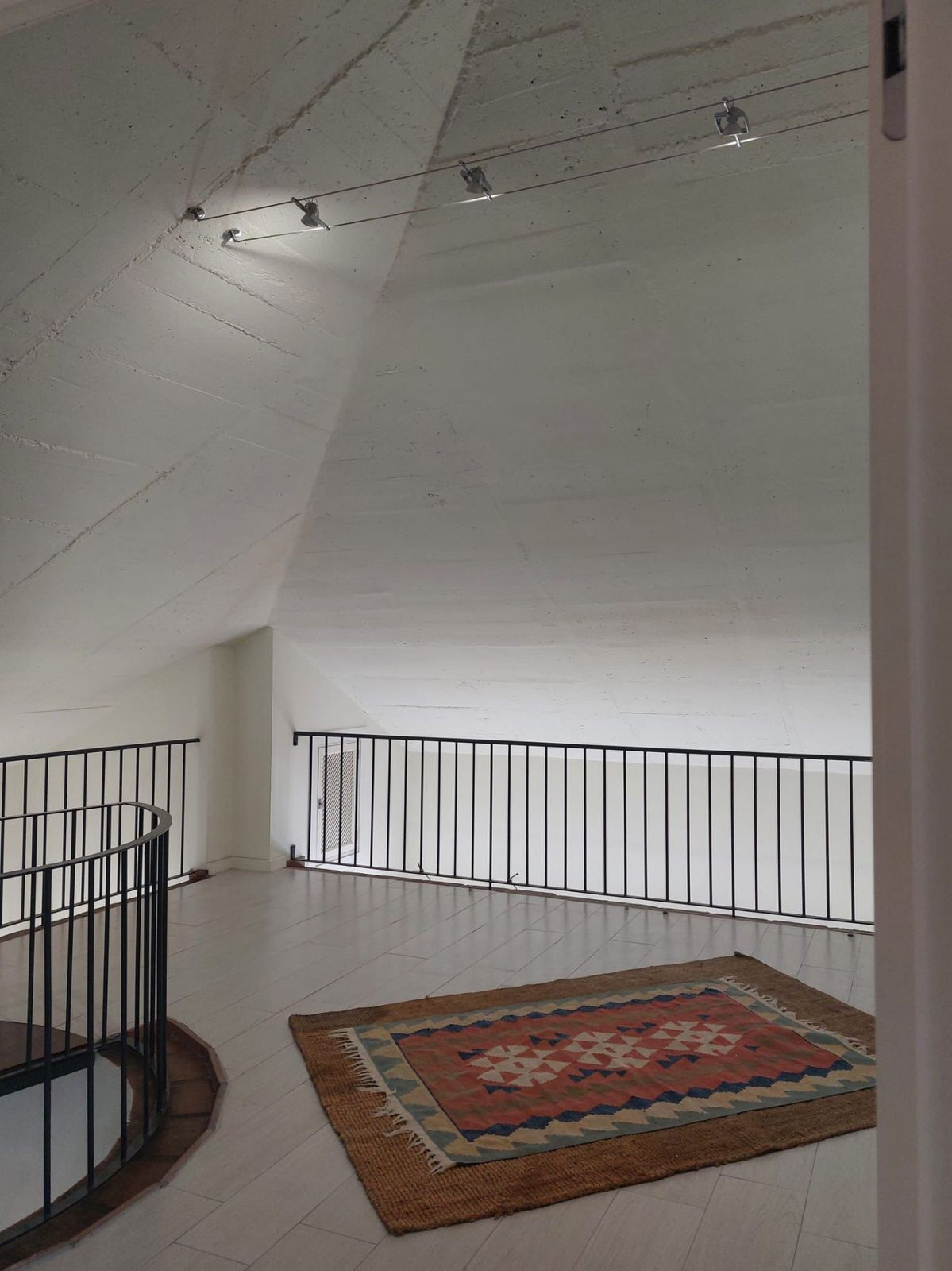Te koop Kantoor Costa Del Sol Guadalmina Baja € 577.500,-