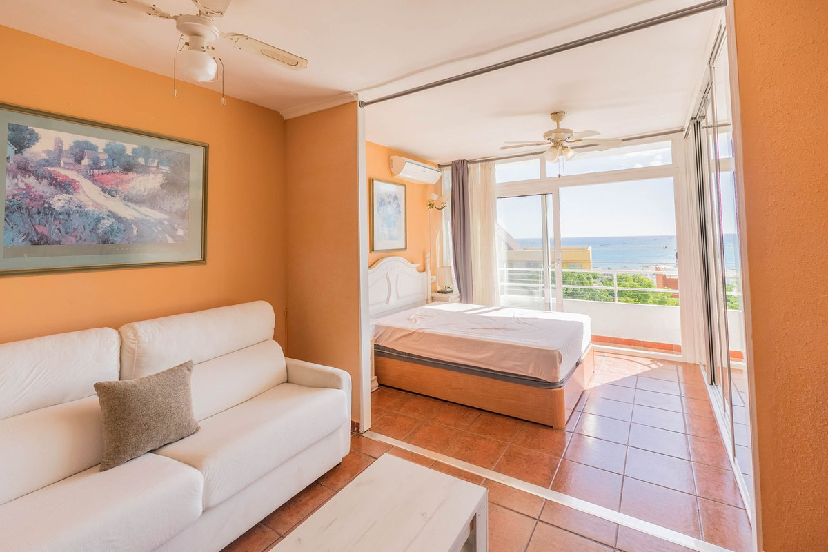 Te koop Middle Floor Apartment Costa Del Sol Torremolinos € 205.000,-