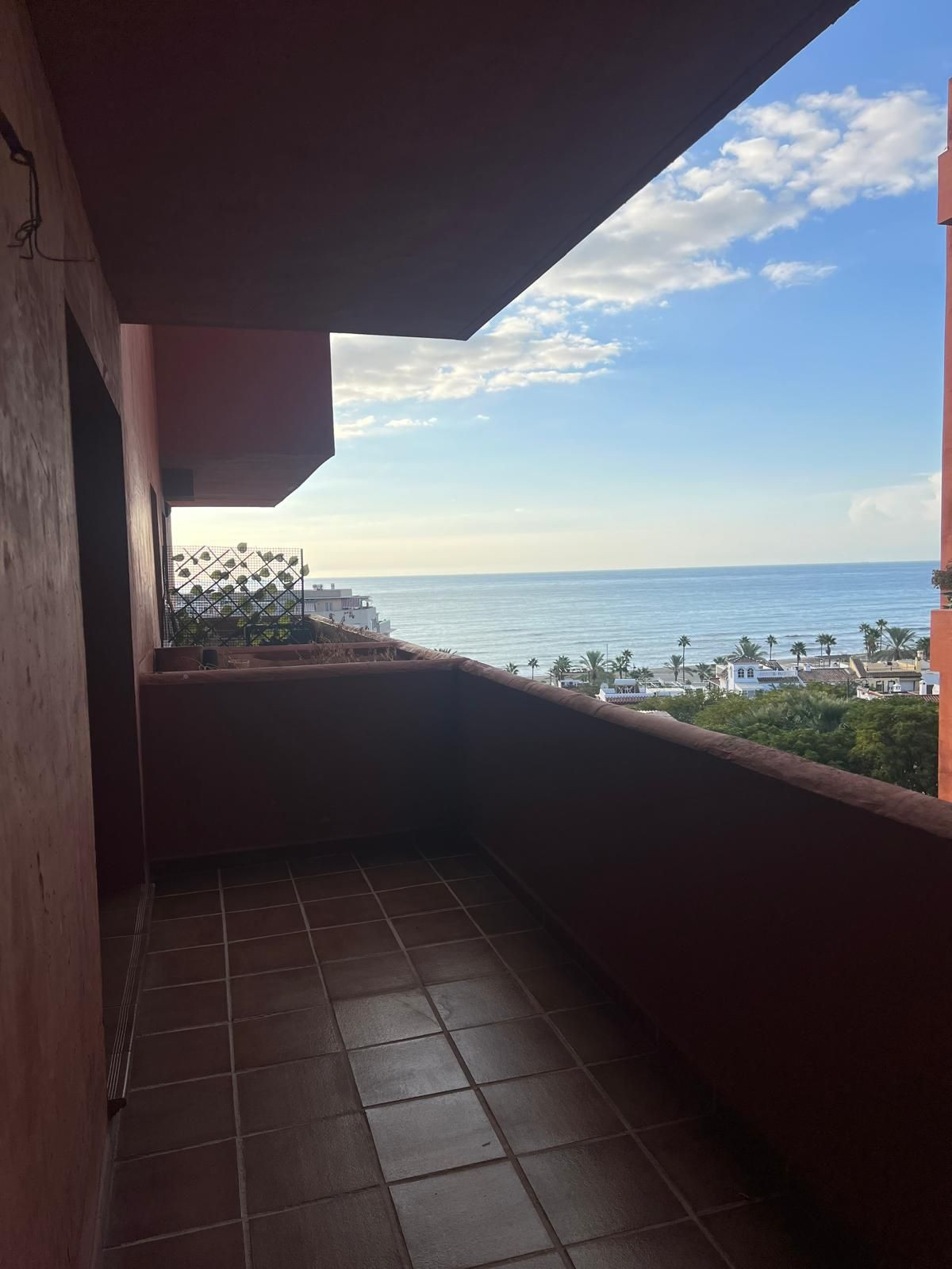Te koop Middle Floor Apartment Costa Del Sol Estepona € 320.000,-