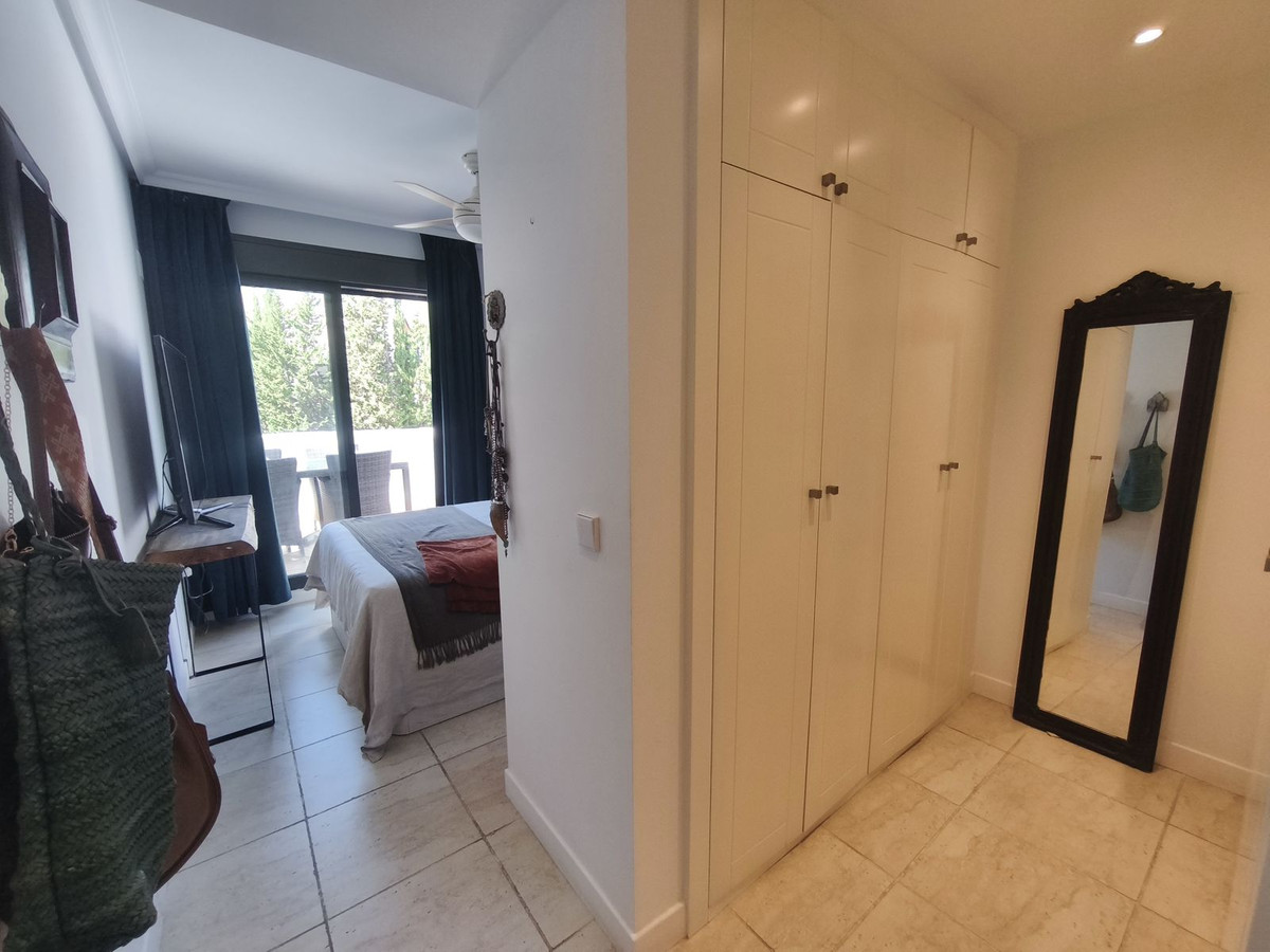 Te koop Middle Floor Apartment Costa Del Sol Estepona € 360.000,-