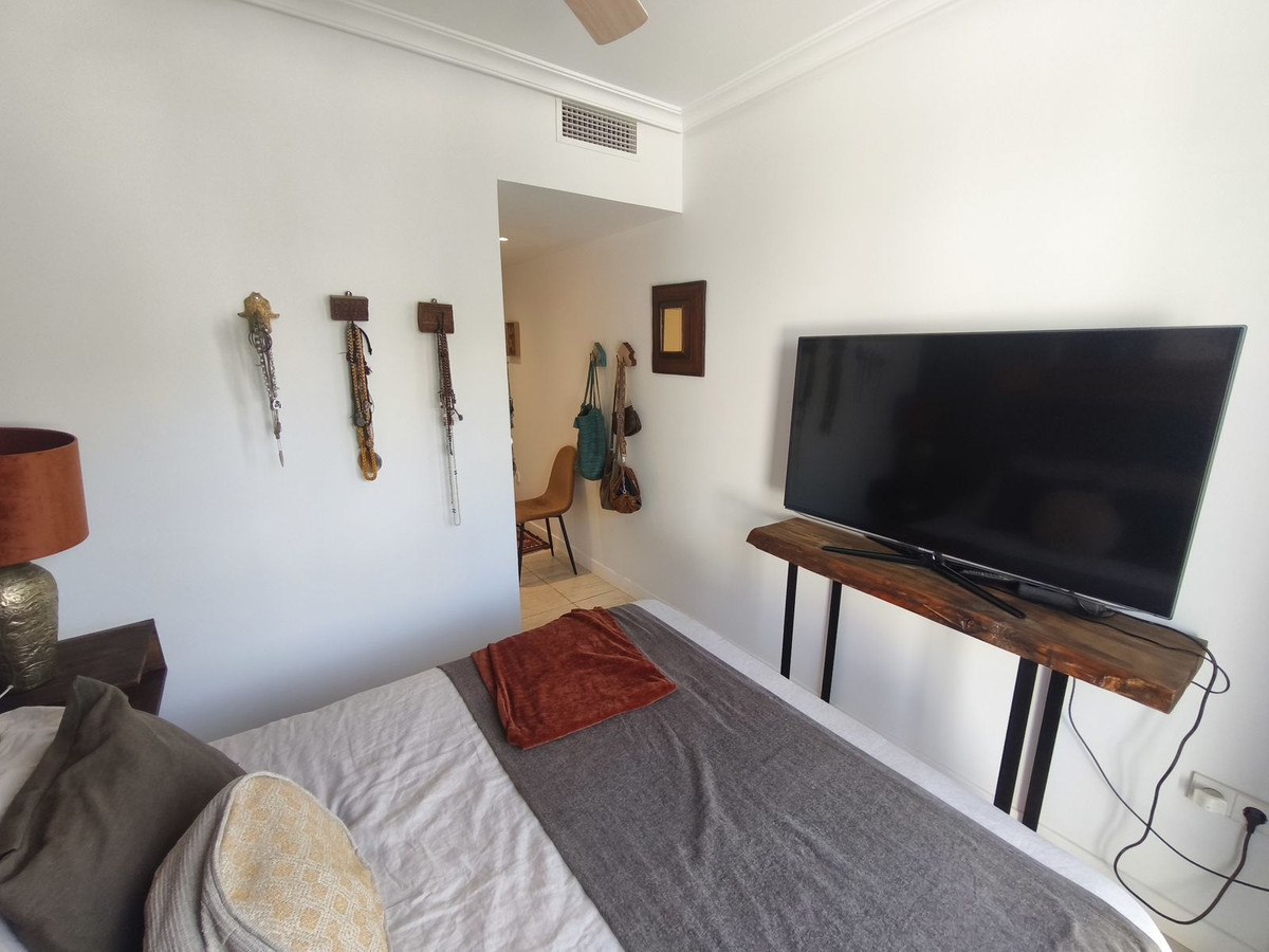 Te koop Middle Floor Apartment Costa Del Sol Estepona € 360.000,-