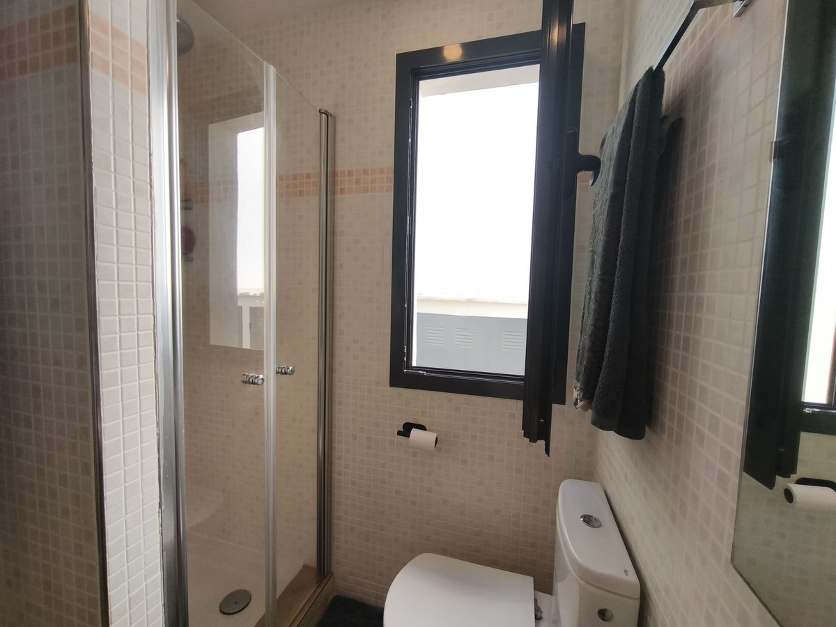 Te koop Middle Floor Apartment Costa Del Sol Estepona € 360.000,-