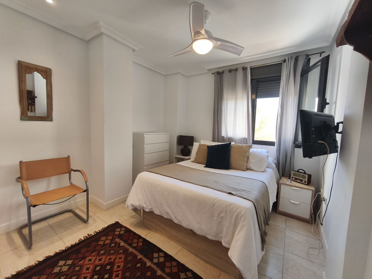 Te koop Middle Floor Apartment Costa Del Sol Estepona € 360.000,-