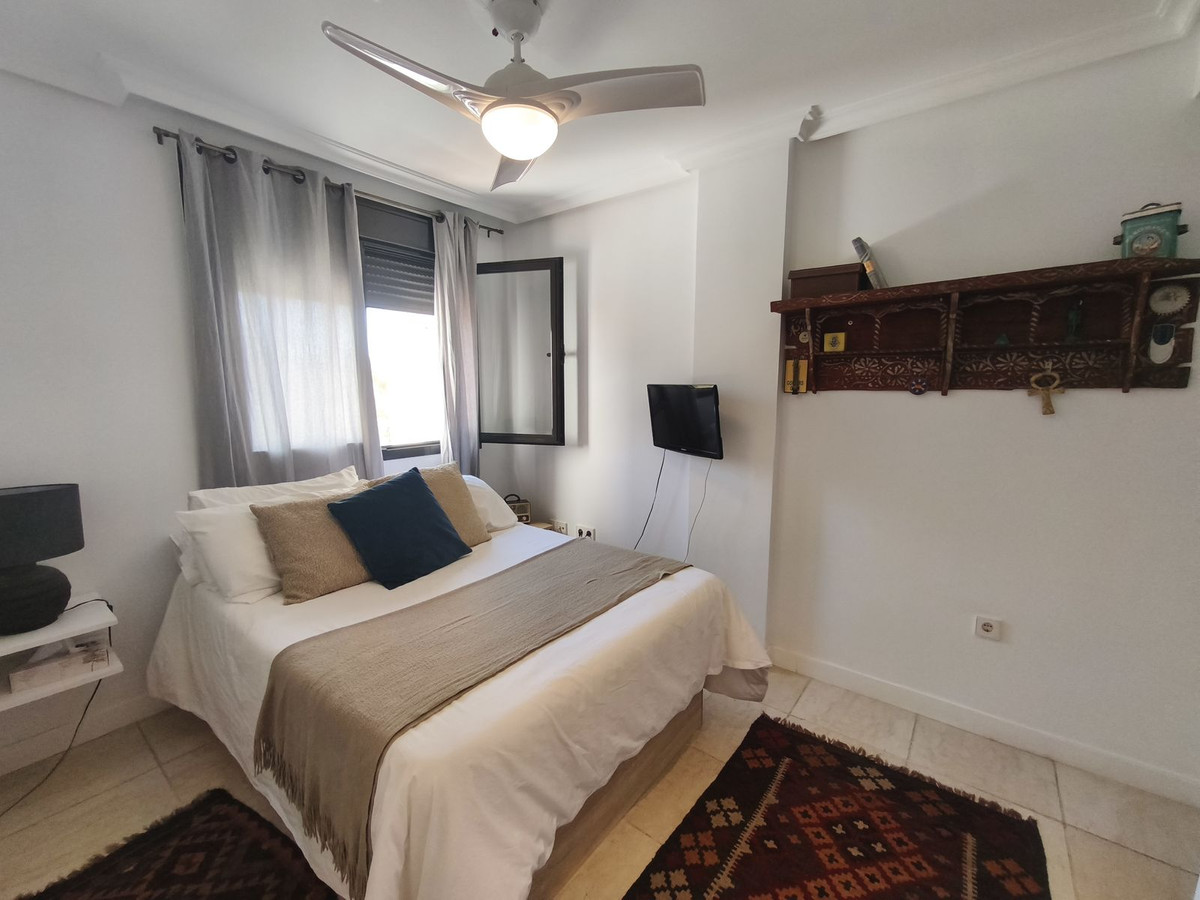 Te koop Middle Floor Apartment Costa Del Sol Estepona € 360.000,-