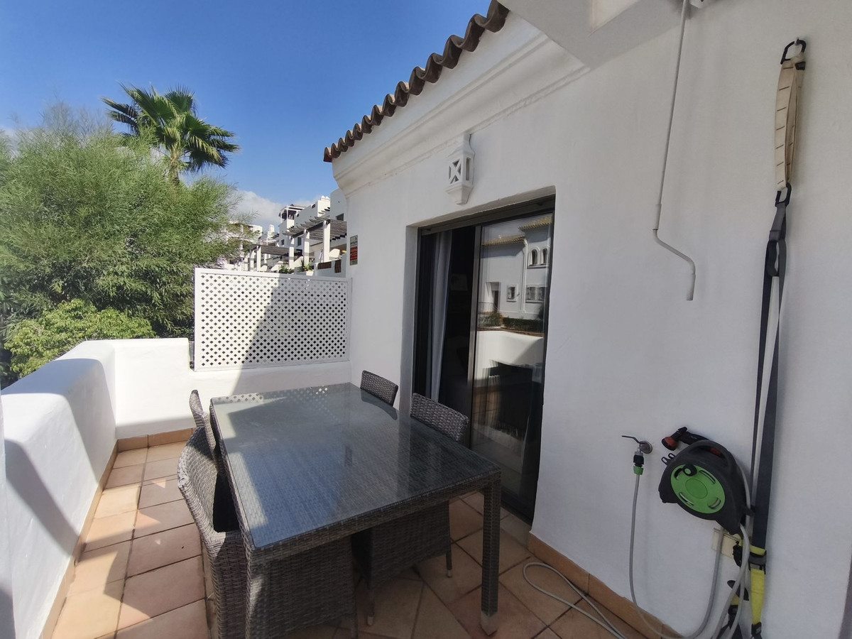 Te koop Middle Floor Apartment Costa Del Sol Estepona € 360.000,-