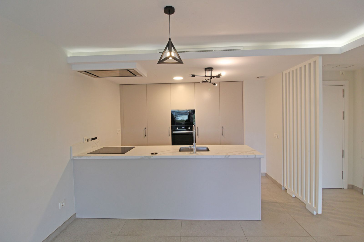 Te koop Middle Floor Apartment Costa Del Sol San Pedro De Alcántara € 400.000,-