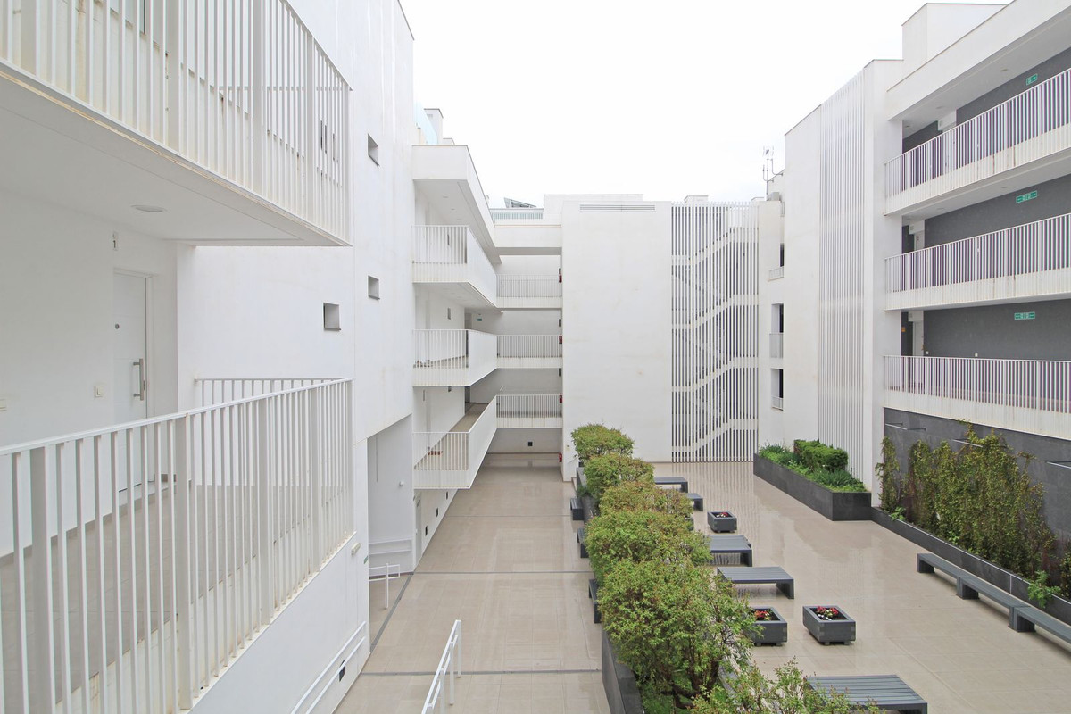 Te koop Middle Floor Apartment Costa Del Sol San Pedro De Alcántara € 400.000,-