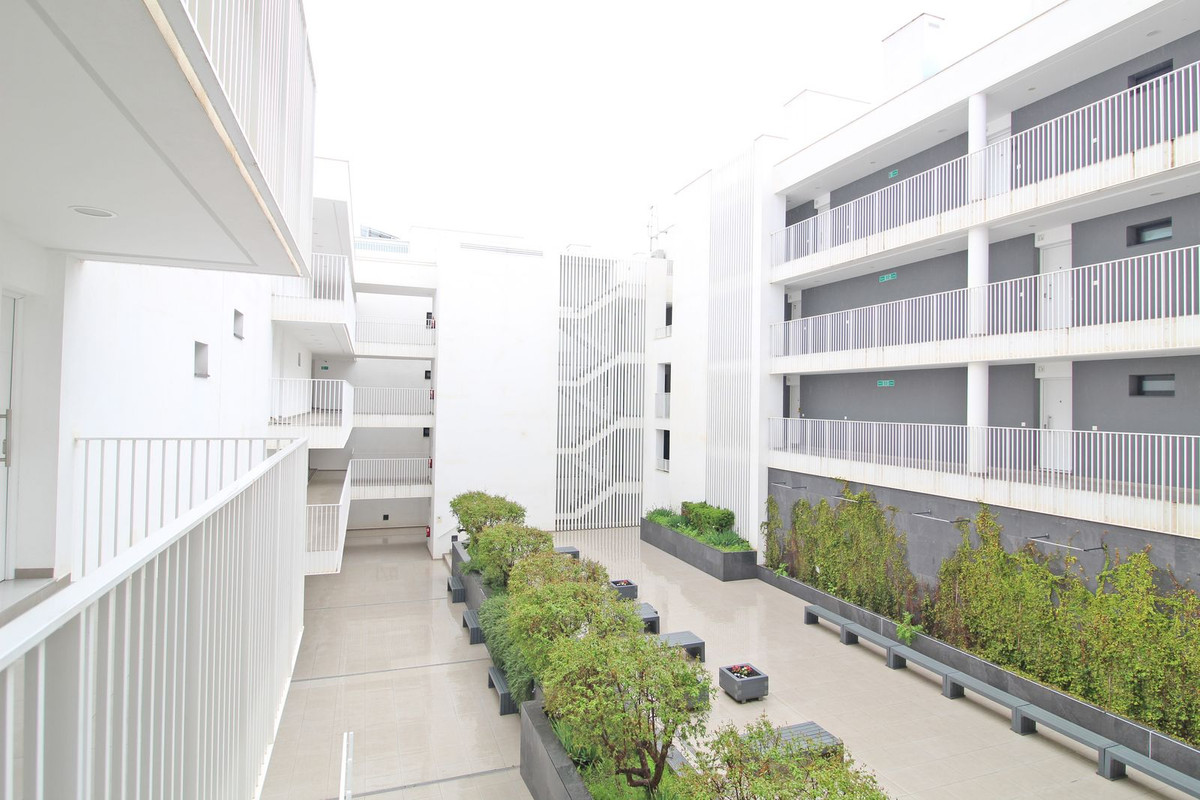 Te koop Middle Floor Apartment Costa Del Sol San Pedro De Alcántara € 400.000,-