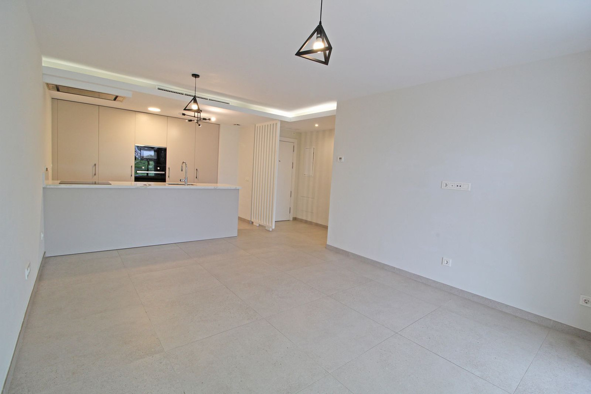 Te koop Middle Floor Apartment Costa Del Sol San Pedro De Alcántara € 400.000,-