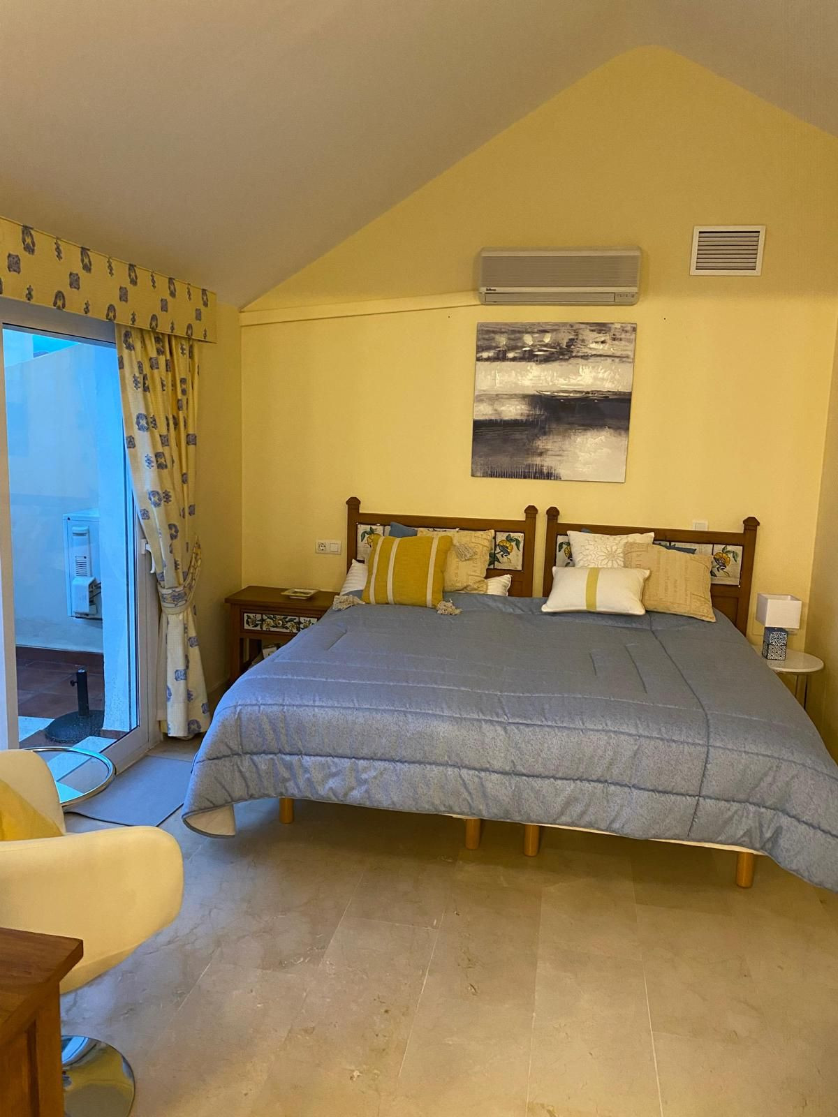 Te koop Penthouse Duplex Costa Del Sol Elviria € 595.000,-