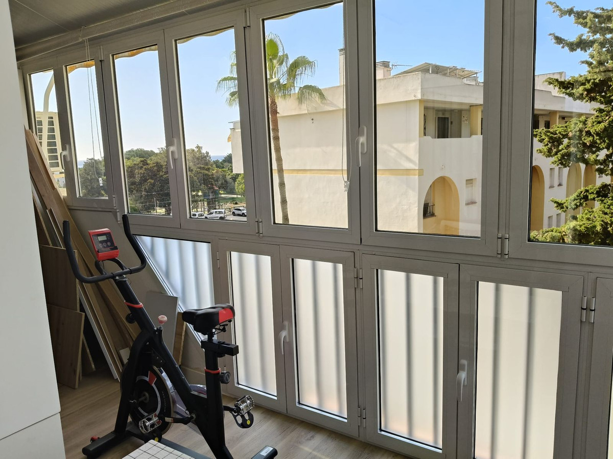 Te koop Middle Floor Apartment Costa Del Sol Montemar € 357.000,-