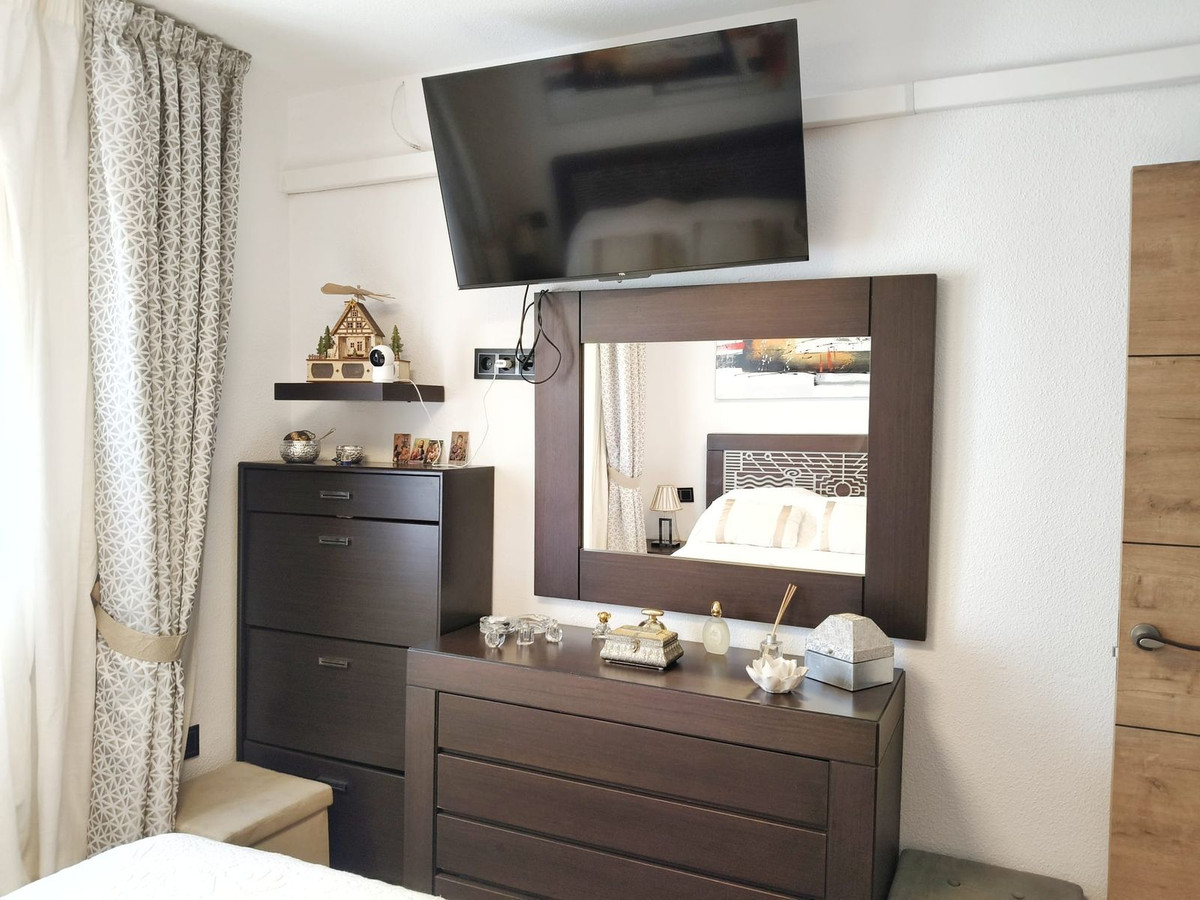 Te koop Middle Floor Apartment Costa Del Sol Montemar € 357.000,-