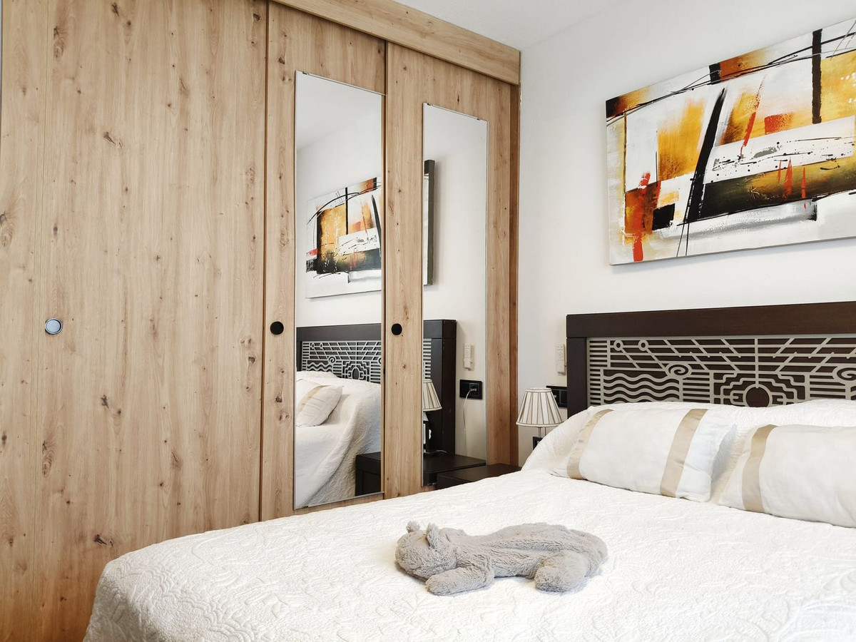 Te koop Middle Floor Apartment Costa Del Sol Montemar € 357.000,-