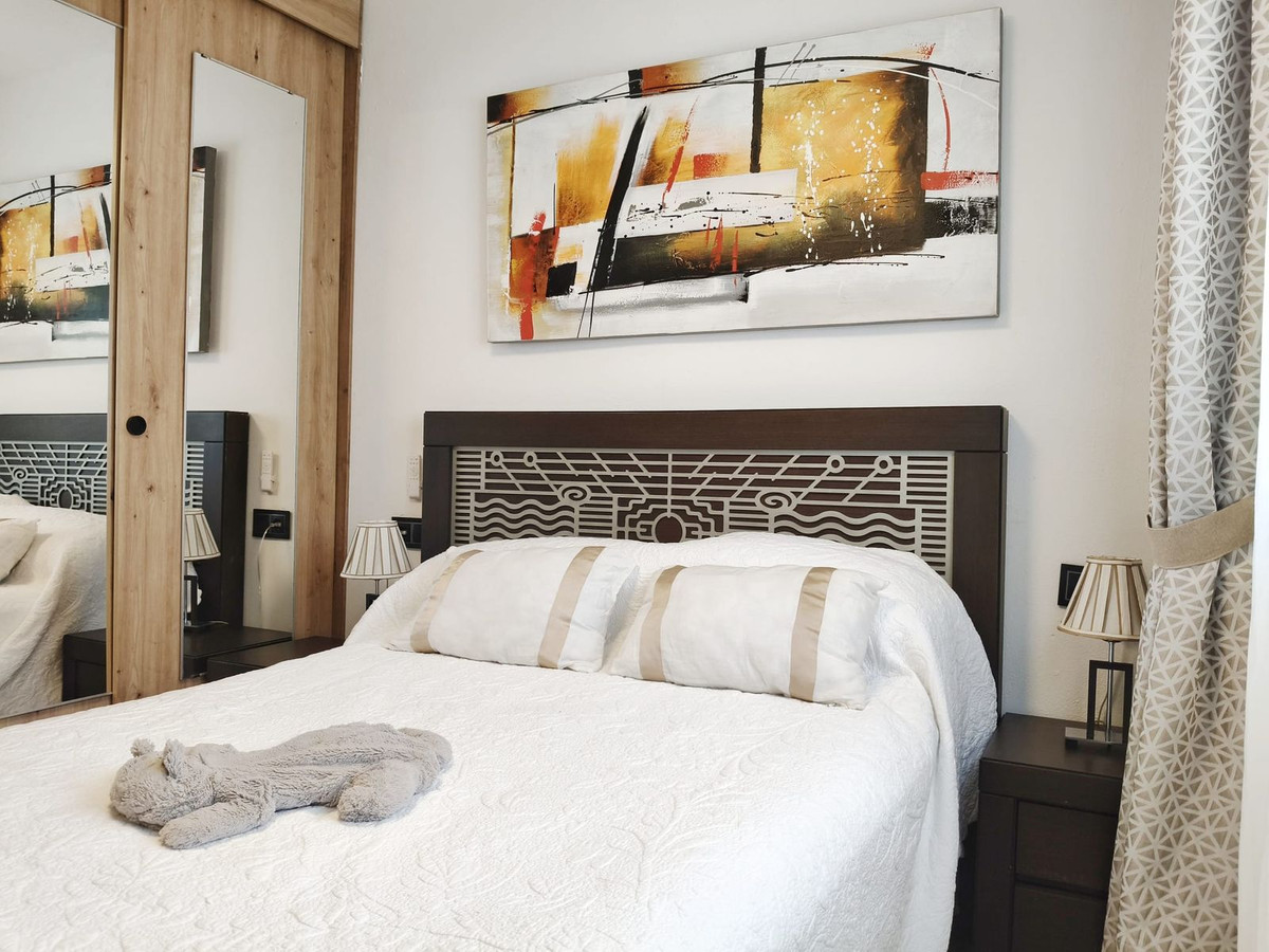 Te koop Middle Floor Apartment Costa Del Sol Montemar € 357.000,-