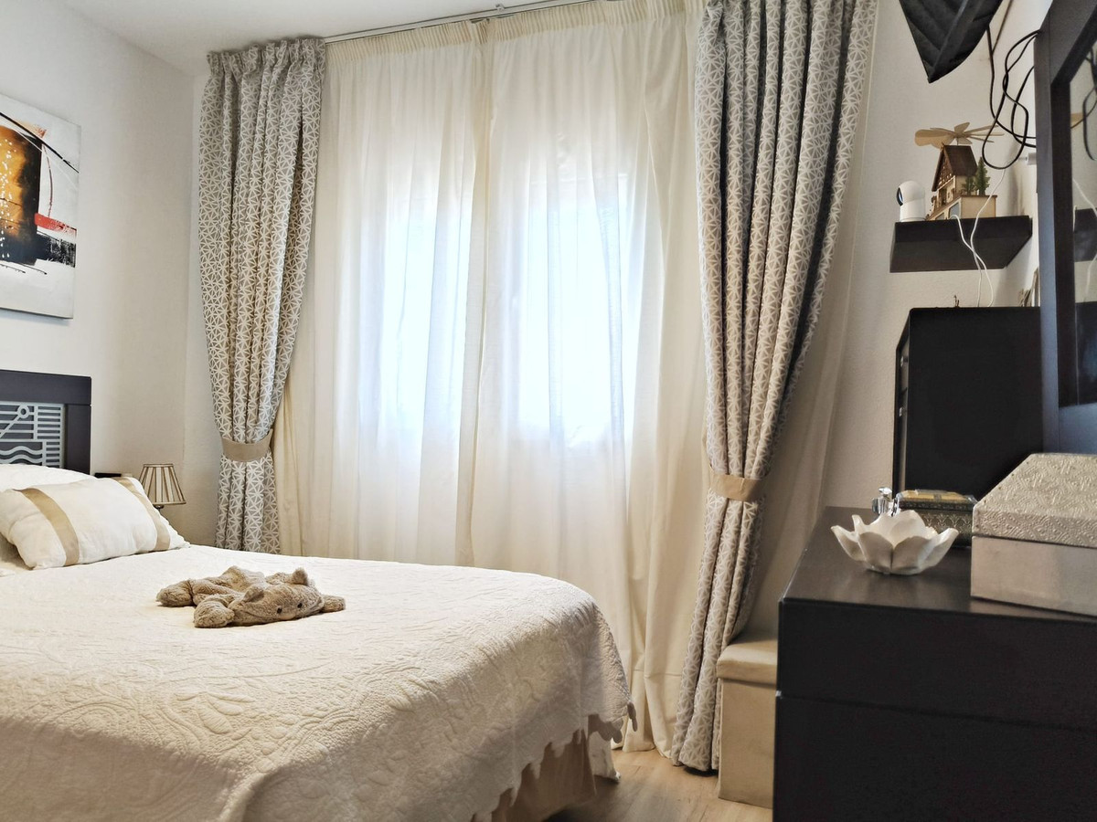 Te koop Middle Floor Apartment Costa Del Sol Montemar € 357.000,-