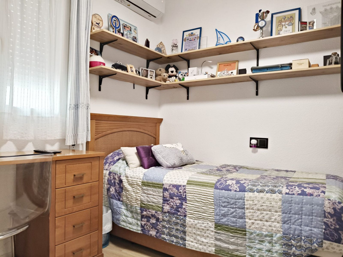 Te koop Middle Floor Apartment Costa Del Sol Montemar € 357.000,-