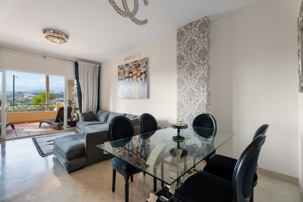 Te koop Middle Floor Apartment Costa Del Sol Estepona € 390.000,-