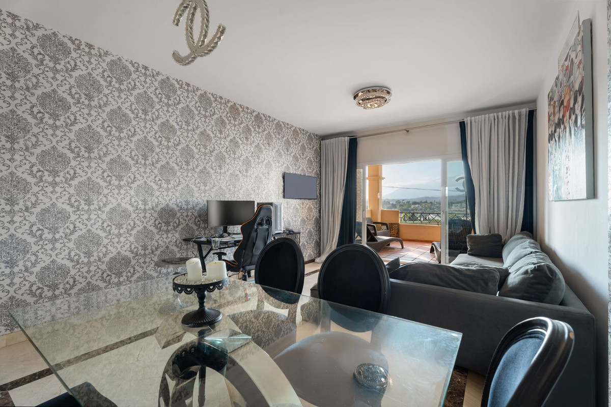 Te koop Middle Floor Apartment Costa Del Sol Estepona € 390.000,-