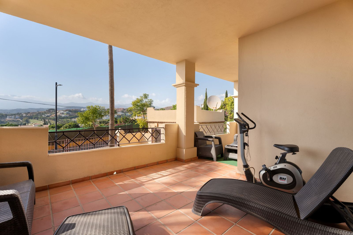 Te koop Middle Floor Apartment Costa Del Sol Estepona € 390.000,-