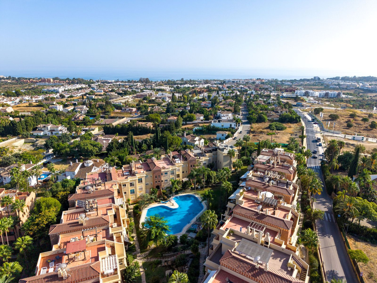 Te koop Middle Floor Apartment Costa Del Sol Estepona € 390.000,-