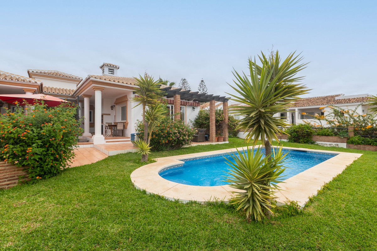 Te koop Vrijstaande Villa Costa Del Sol Mijas Costa € 1.100.000,-