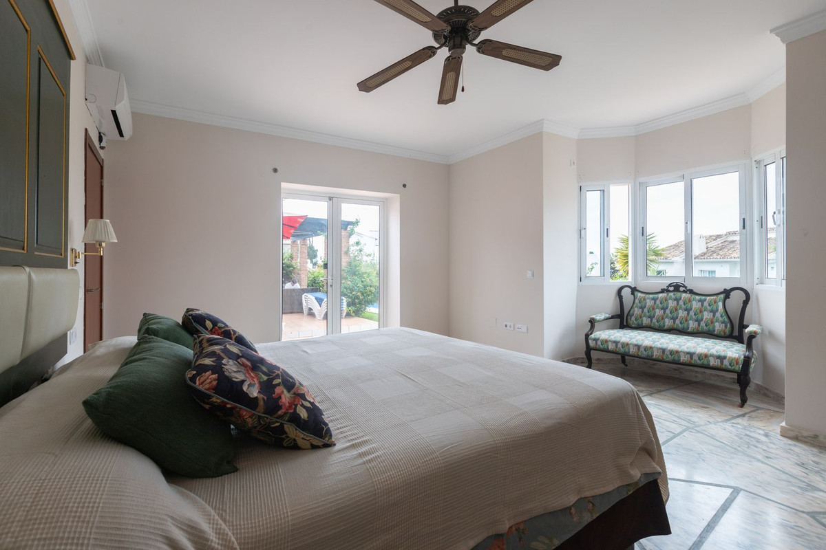 Te koop Vrijstaande Villa Costa Del Sol Mijas Costa € 1.100.000,-