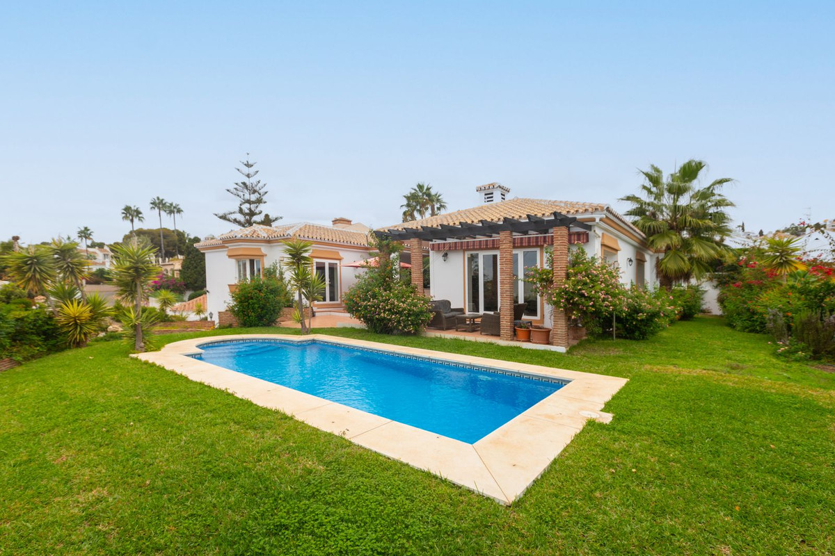 Te koop Vrijstaande Villa Costa Del Sol Mijas Costa € 1.100.000,-
