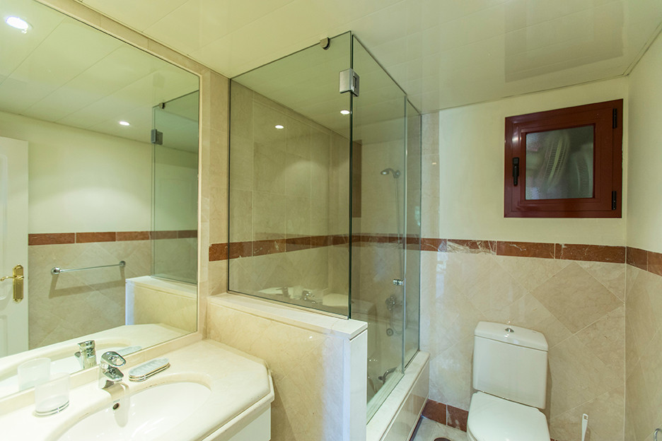 Te koop Middle Floor Apartment Costa Del Sol Marbella € 625.000,-