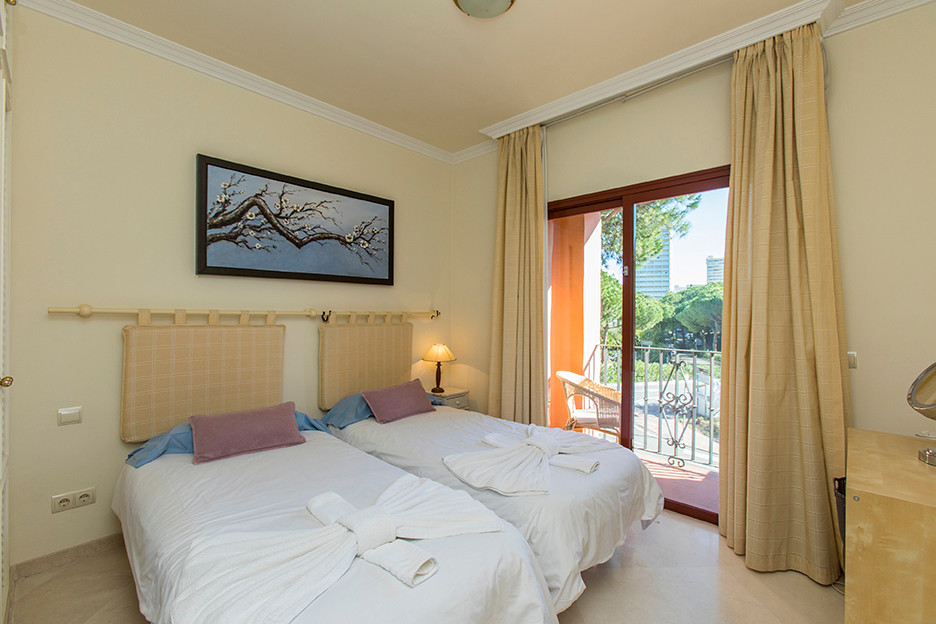 Te koop Middle Floor Apartment Costa Del Sol Marbella € 625.000,-