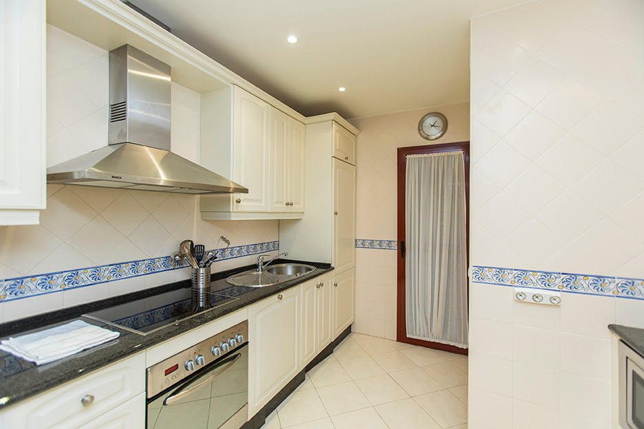 Te koop Middle Floor Apartment Costa Del Sol Marbella € 625.000,-