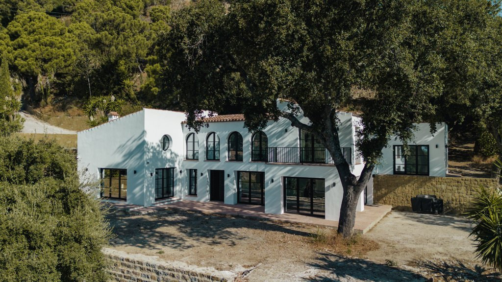 Te koop Finca - Cortijo Costa Del Sol Casares € 1.550.000,-