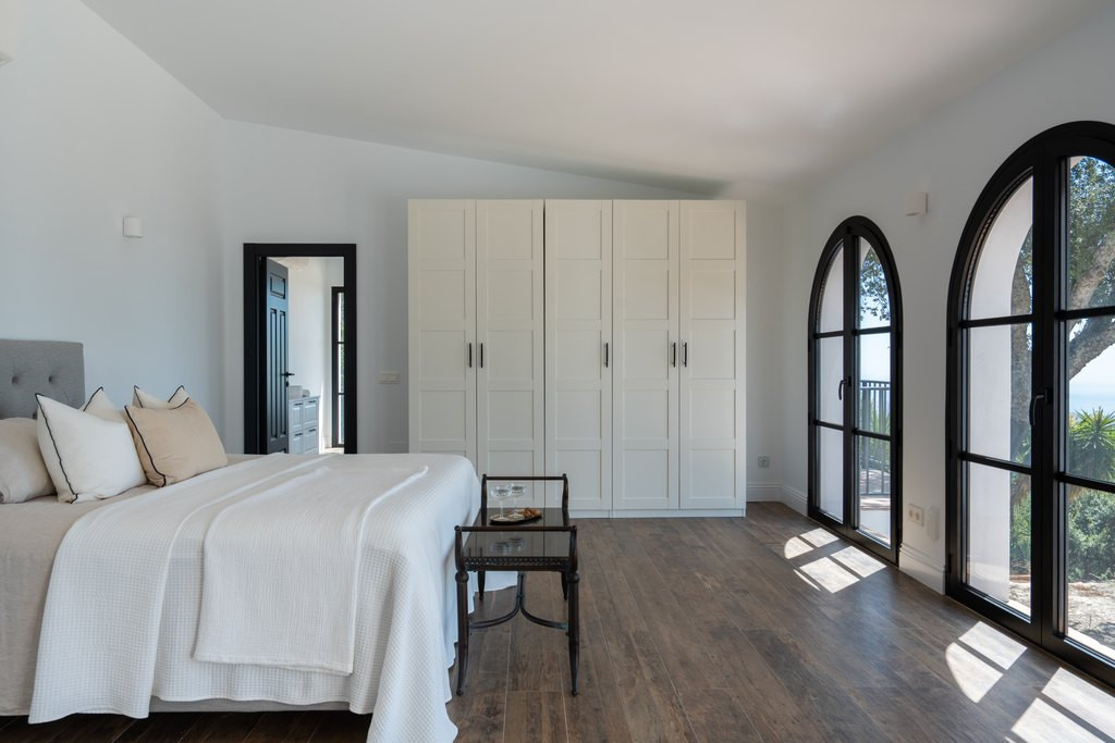 Te koop Finca - Cortijo Costa Del Sol Casares € 1.550.000,-