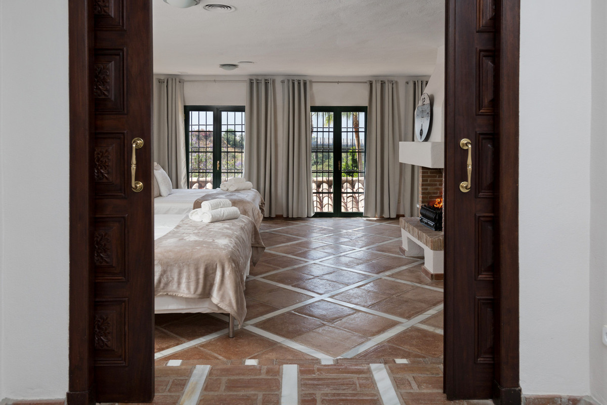Te koop Vrijstaande Villa Costa Del Sol Benahavís € 5.450.000,-